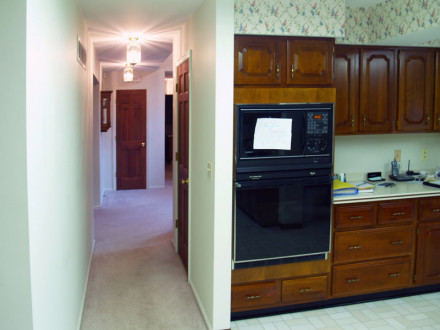 Hallway/Kitchen – Before